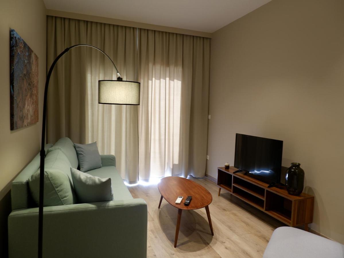 Kaiser Luxury Suites Achílleion Exterior foto
